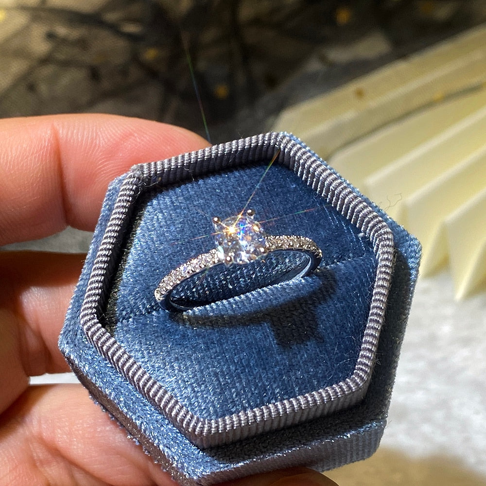 Wedding Band Eternity Rings Women Brilliant Round Zirconia Luxury Engagement Rings